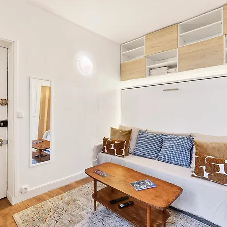Appartamento Lovely 10 Mn Walk To Louvre & Latin Quarter Parigi